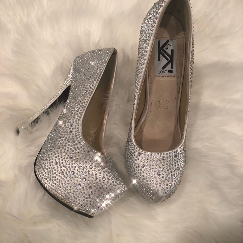 Beautiful sparkle heels